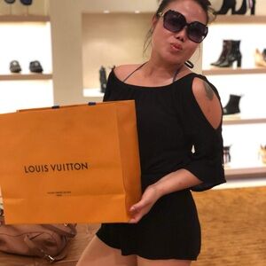 Lv red pebbled leather Mylockme BB bag come with everything and original recipe